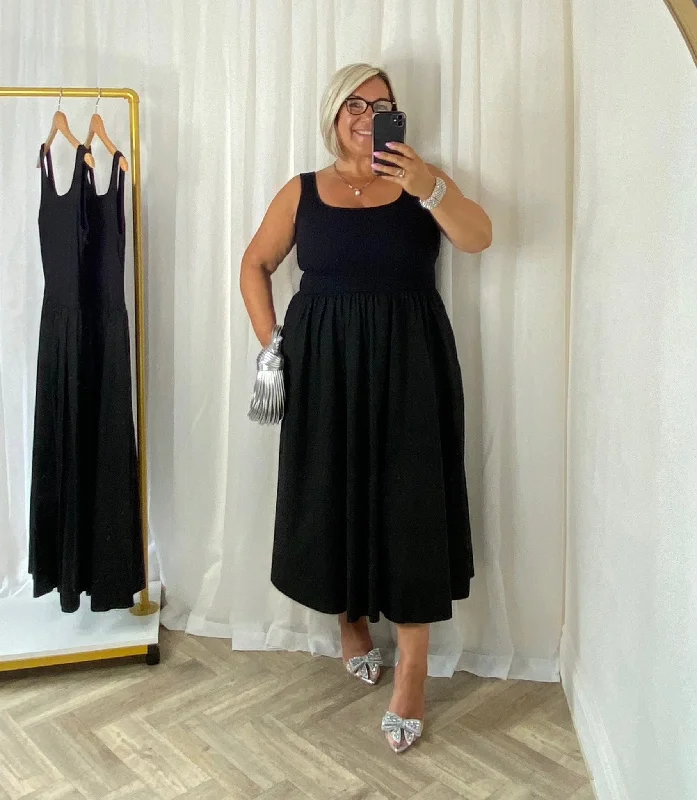 Vest Dress In Black With Pockets Turtleneck Warm Winter