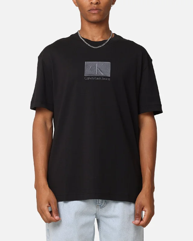 Calvin Klein Embroidery Patch T-Shirt Black-- Notch Collar Peter Pan Collar Cowl Neck