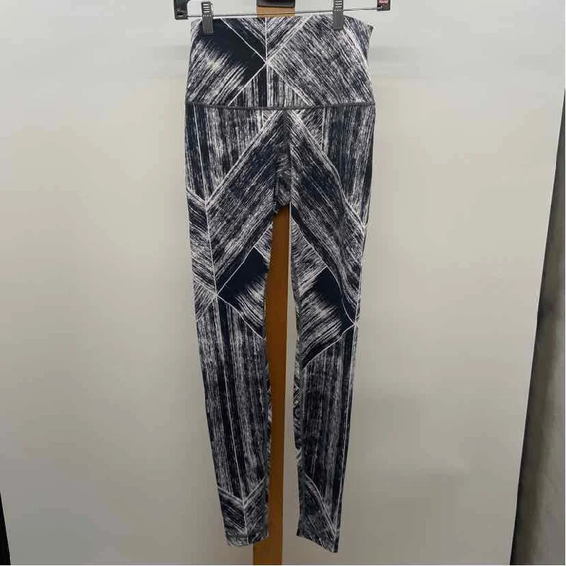 Lululemon Women's Size 6 Black Stripe Leggings Stylish Athletic Wear Leggings