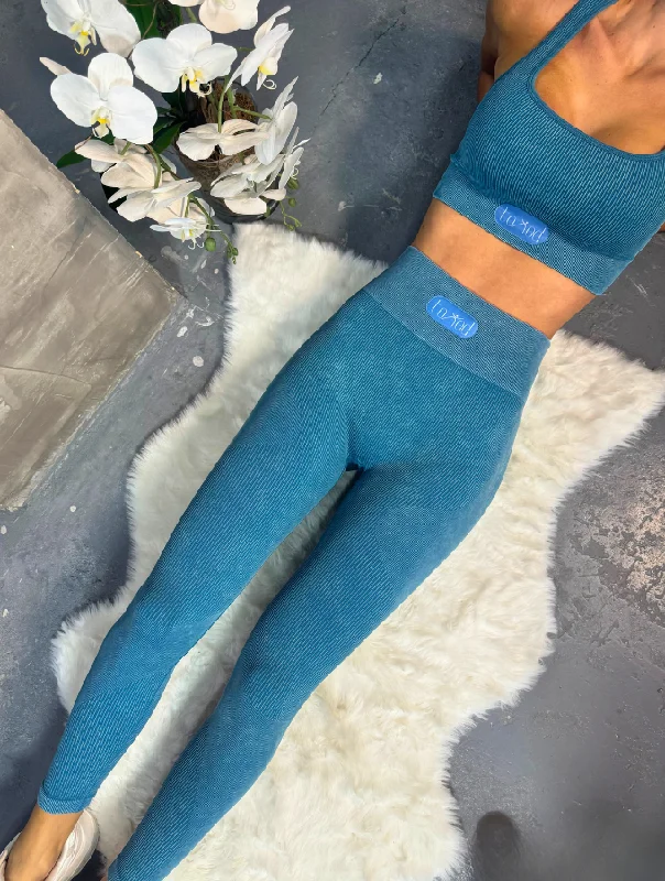 FLEXI RIB SCRUNCH LEGGINGS - AQUA Trendy Seamless Sports Leggings