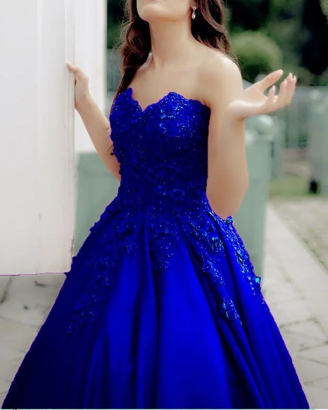 Sweetheart Prom Ball Gown Dresses 3D Lace Flowers Beaded Crew Neckline Sporty