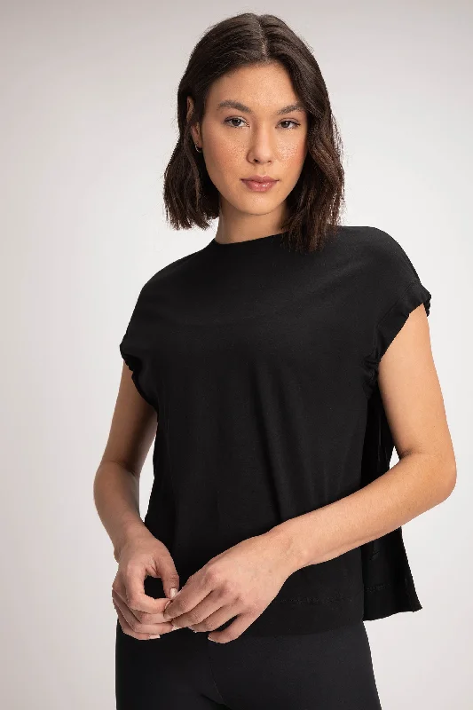 Soft Tie T-Shirt-- Handmade Hand-knitted Hand-woven