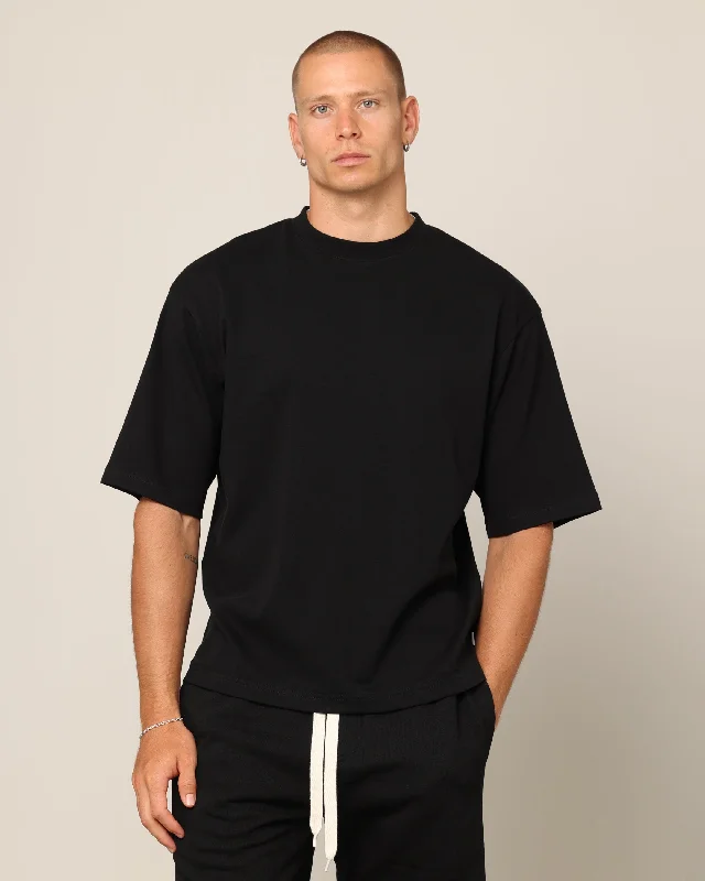 Carré Blanc Boxy T-Shirt Black-- Welt Pockets Slit Pockets