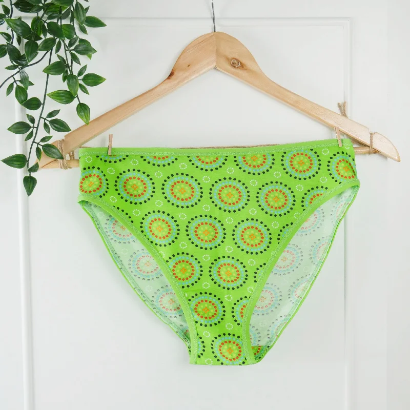 Women's organic cotton mid-rise bikini bottoms - Green Mara print Sports bikini set, Comfortable, Active, Trendy