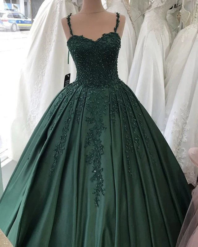 Spaghetti Straps Quinceanera Dresses Sweetheart Ball Gown Lace Beaded Crew Neckline Casual