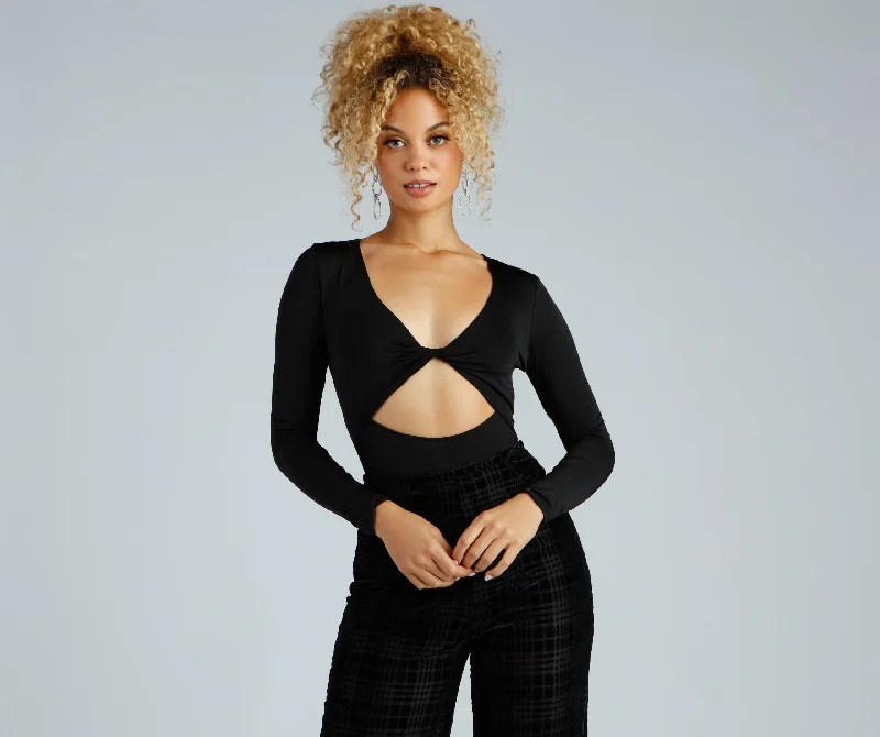 Trendy Twist-Front Bodysuit Stylish Bodysuit with Adjustable Straps