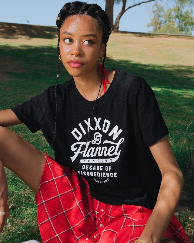 Women's Pastime Crop Top - Black Modern Contemporary Chic