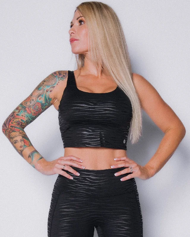 Women's La Tigra Classic Crop Top Terry Blend Velvet Blend Canvas Blend