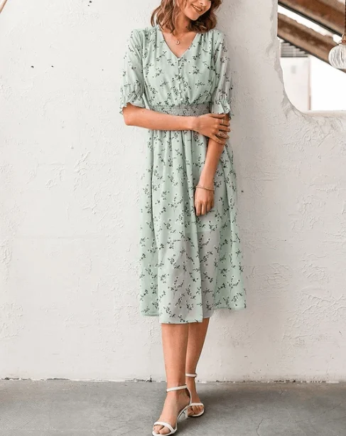 Straight skirt with waist button lining a-line skirt cut