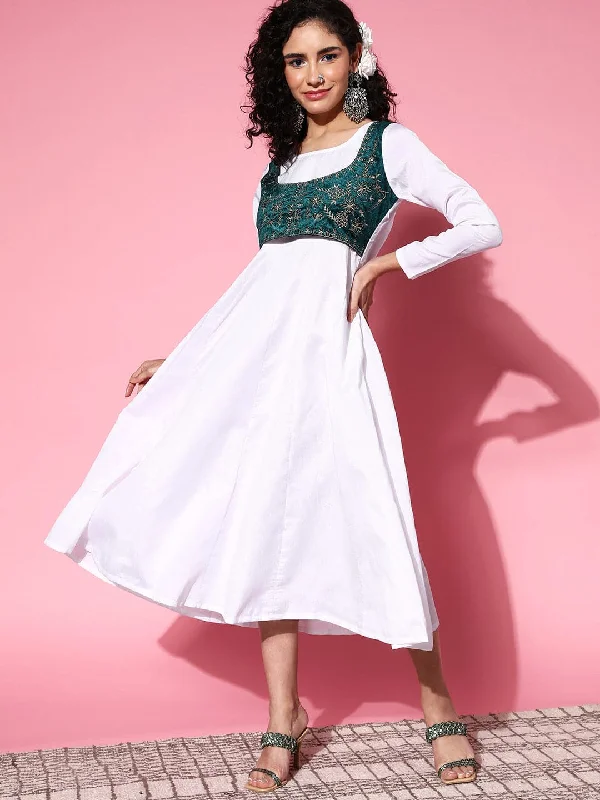 Women's White Velvet Embroidered Jacket Anarkali Dress - Lyush Boat Neck Shawl Collar Notched Collar