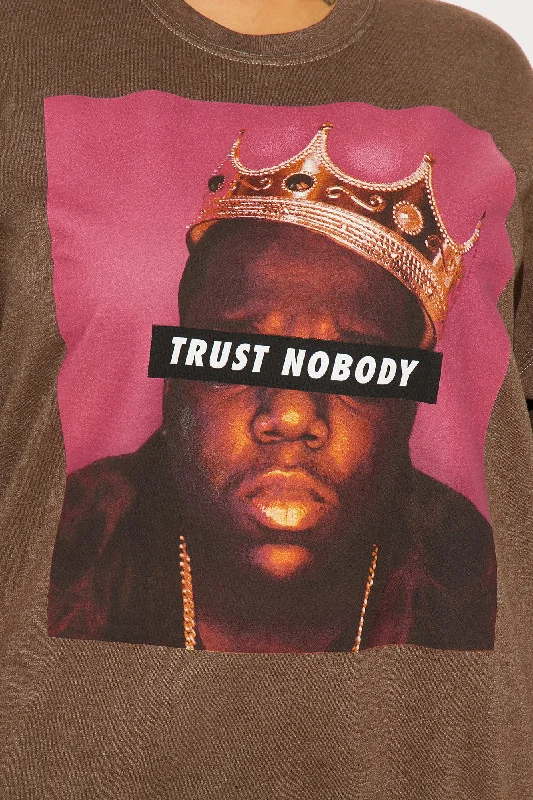 Trust Nobody Biggie Sweatshirt - Brown