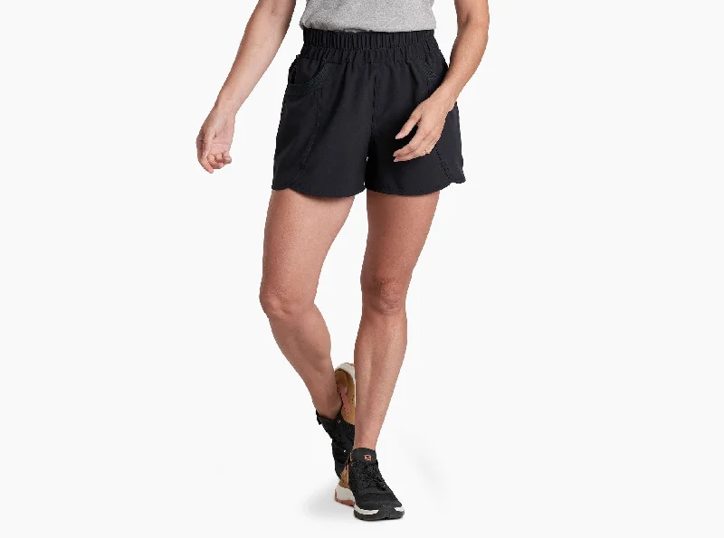 Women's Vantage Trainer Short - Black