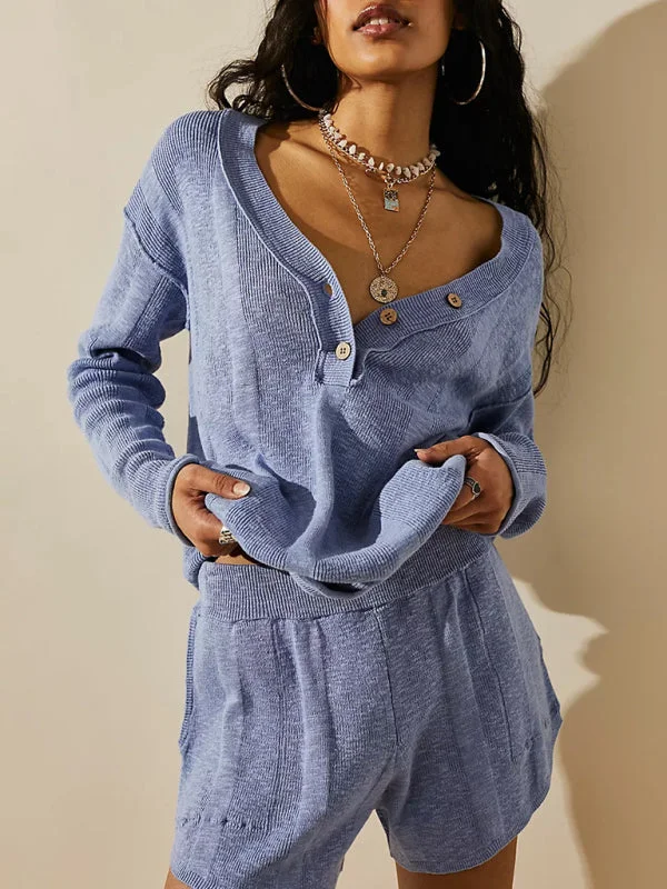 New long-sleeved knitted button sweater suit V-neck + shorts casual suit