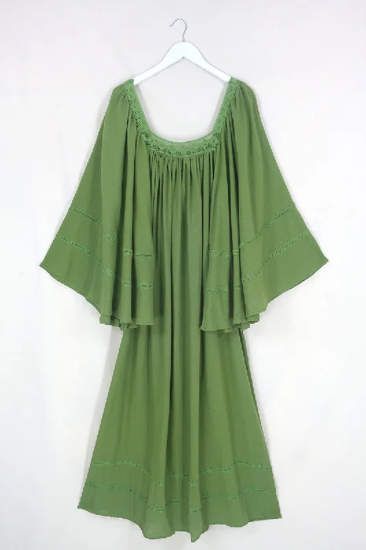 Raven Maxi Dress in Pixie Green